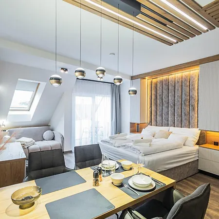 Elyx Apartament *